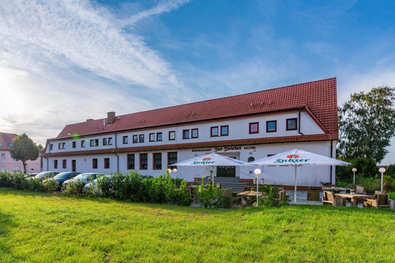Hotel Und Restaurant "Zur Zwiebel" Peenemunde Exterior foto